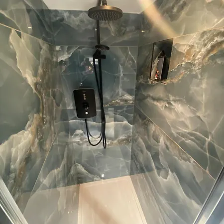 Hotel One Capel